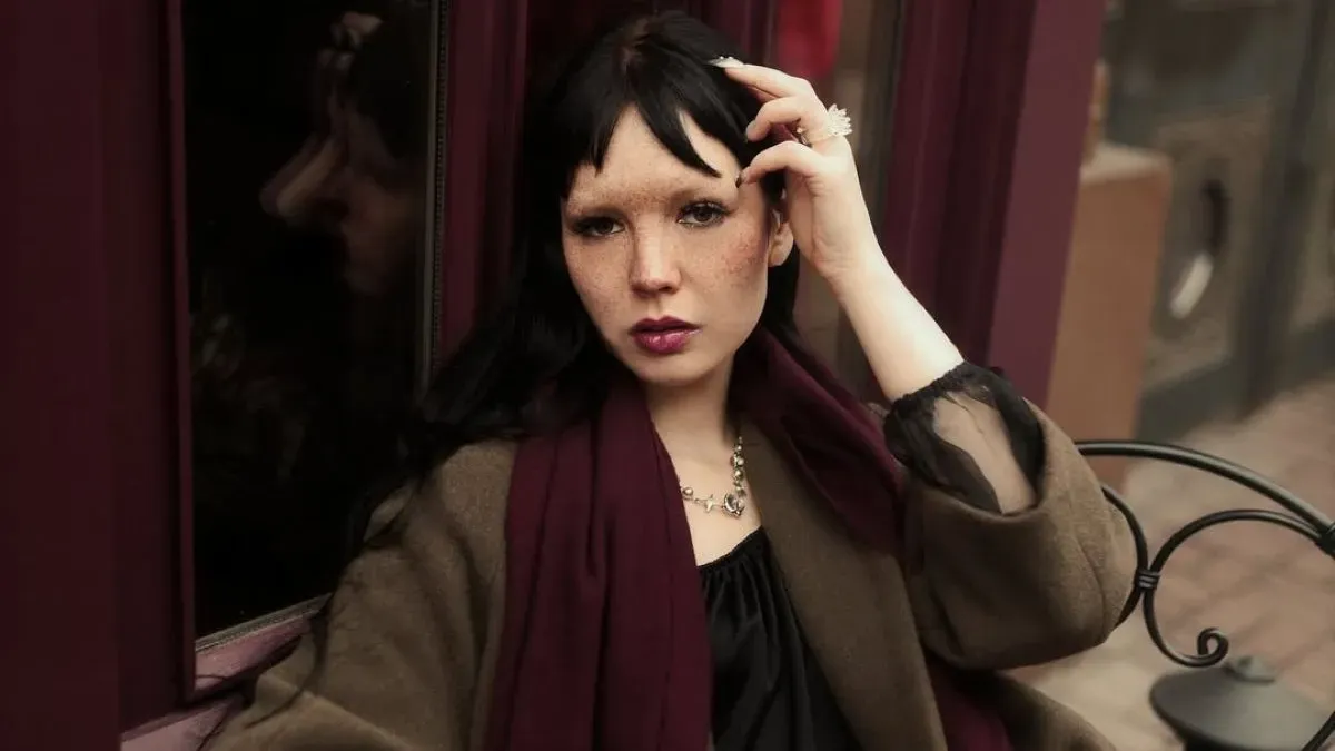 Кажанна відповіла на звинувачення у «зірковій хворобі» та розповіла про скандал з лейблом Jerry Heil: «Ржу»