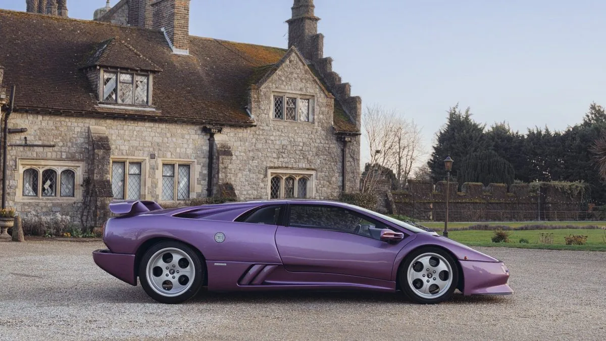 На аукціон виставили суперкар Diablo SE30: усього були випущені 150 ювілейних Lamborghini – відома ціна