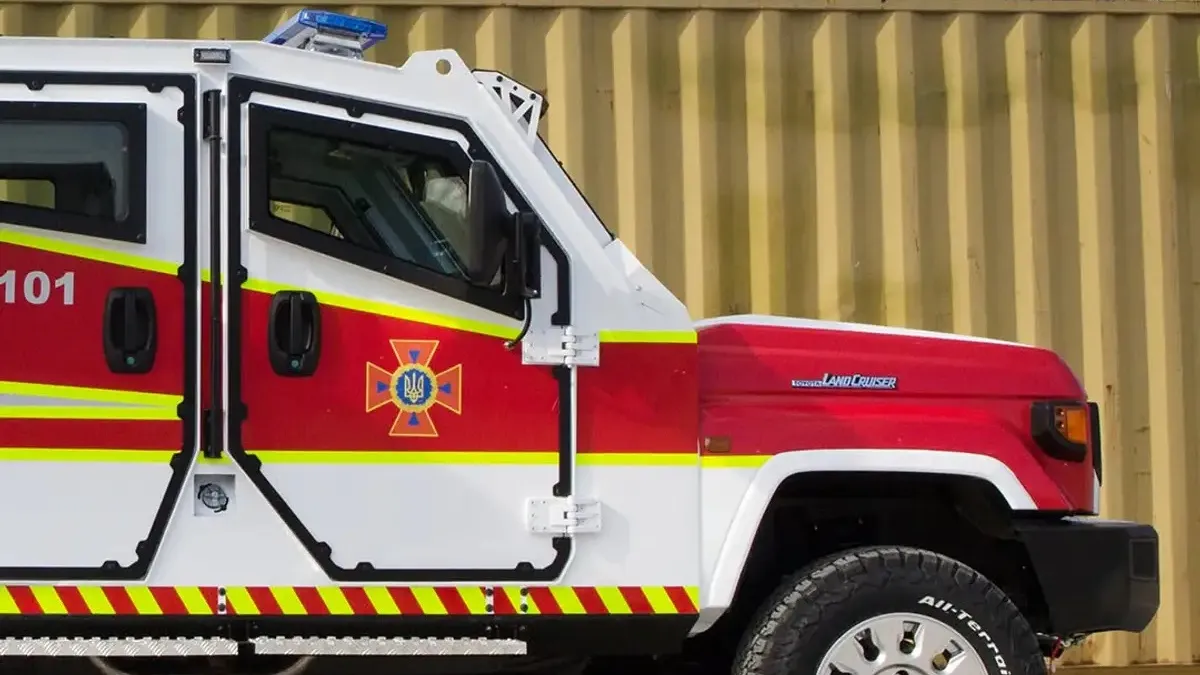 В Україні створили спецмашину для саперів на базі Land Cruiser 79: авто має бронювання та посилену підвіску