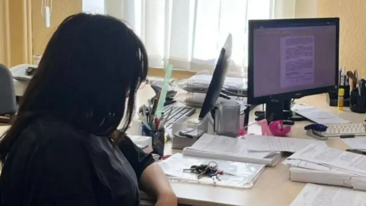 Довела немовля до виснаження: у Києві судитимуть 17-річну горе-матір, дитина якої потрапила в реанімацію