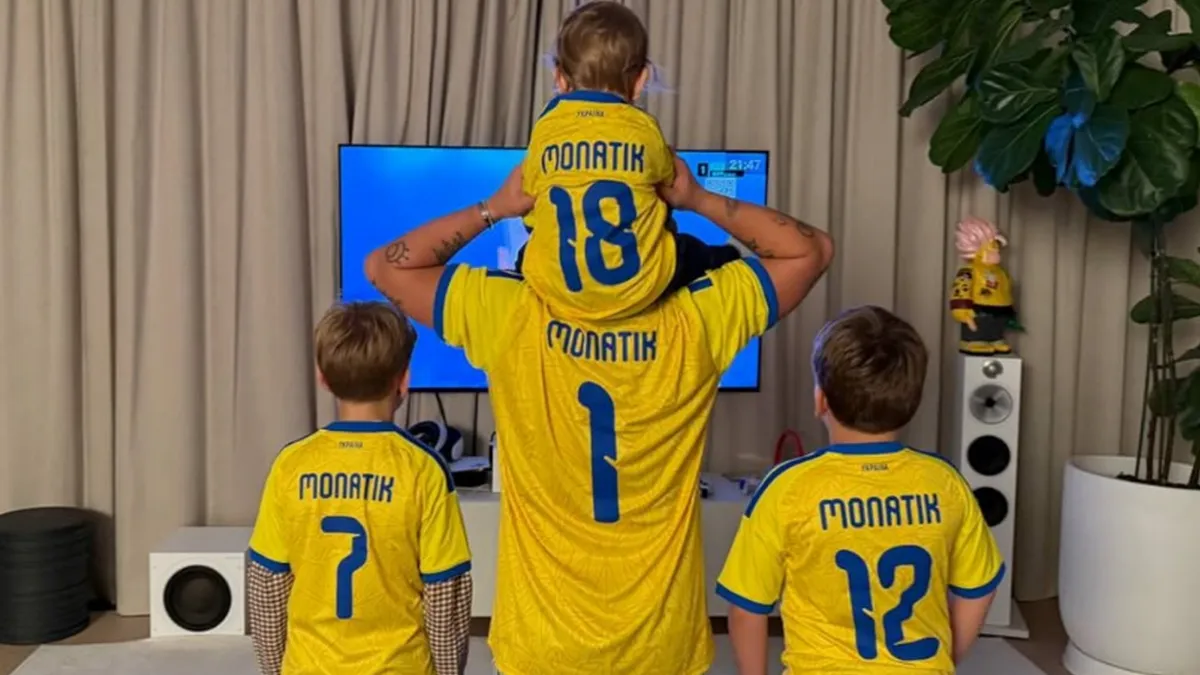Зірки шоу-бізнесу вболівали за збірну України в грі з Францією: фото від Джамали, Монатіка та інших