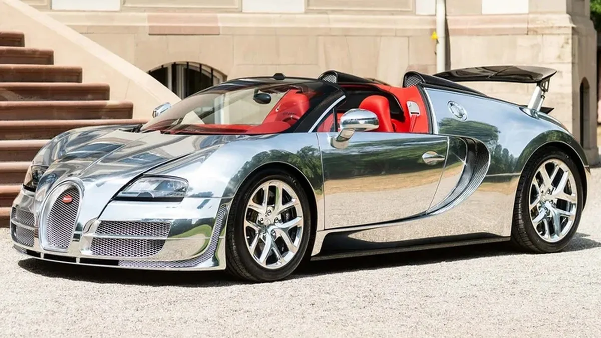 Bugatti відновила унікальний Veyron Grand Sport Vitesse: гіперкар повернули до оригінального вигляду