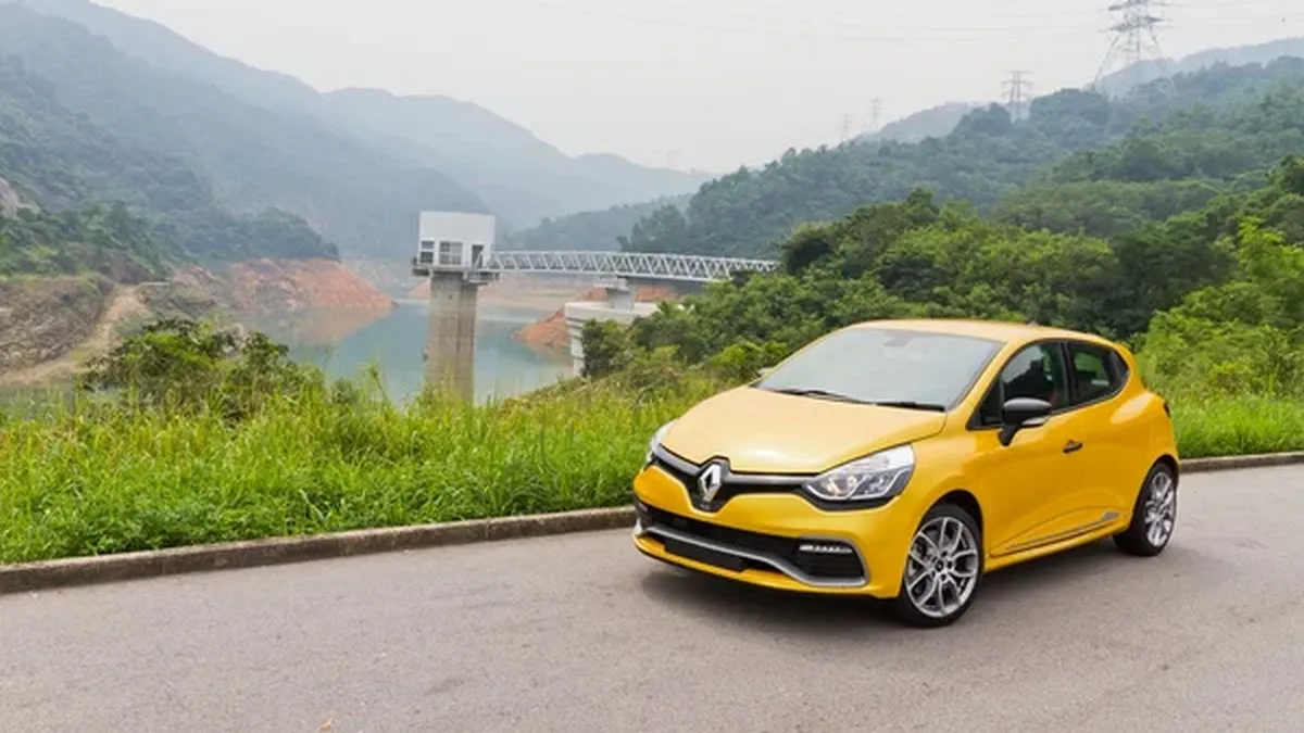 Renault Clio став лідером продажів у Європі: які авто увійшли до топ-10 найпопулярніших моделей