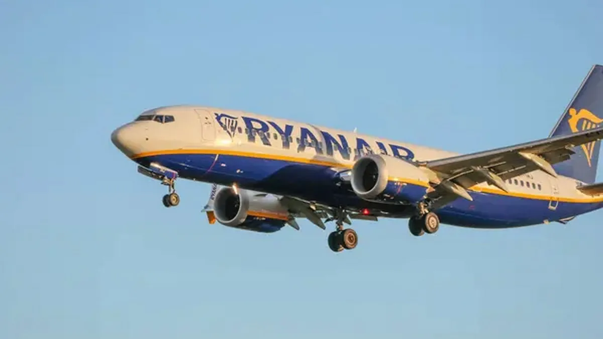 Пасажир Ryanair травмувався під час польоту: авіакомпанію звинуватили у байдужості після інциденту