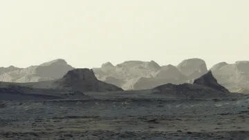 Блакитний ранок на Марсі: Curiosity показав скелі, виточені вітром, у променях світанку