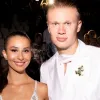 Голанд з'явився на показі Dolce & Gabbana: футболіст вразив стильним образом із жабою