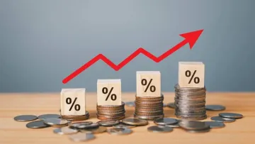 Інфляція в Україні сповільнилася: НБУ попередив про нову хвилю зростання цін найближчими місяцями