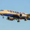 Пасажир Ryanair травмувався під час польоту: авіакомпанію звинуватили у байдужості після інциденту