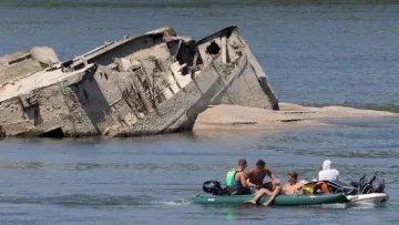 Дунай оголив військові кораблі 1944 року: ЄС витратить 16 мільйонів євро на розчищення річки