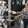 Роботи працюватимуть поруч із людьми в космосі: NASA готує нове покоління машин