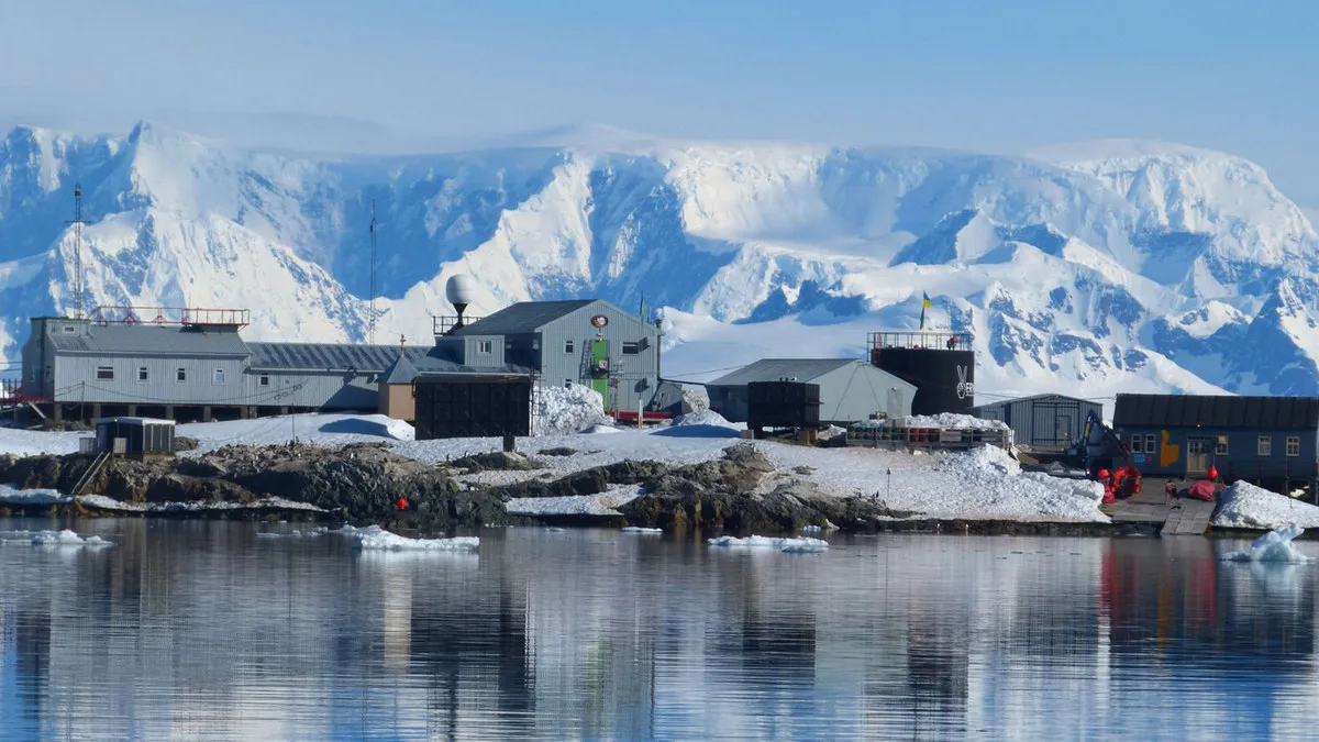 Україна продовжує наукову місію в Антарктиці: стало відомо, до якого року держава фінансуватиме дослідження