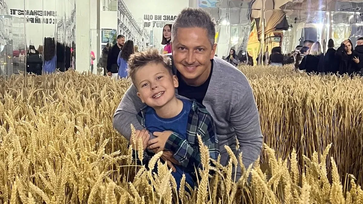 Кухня без світла і сімейний гумор: Педан із сином не з першого разу, але приготував лаваш - відео