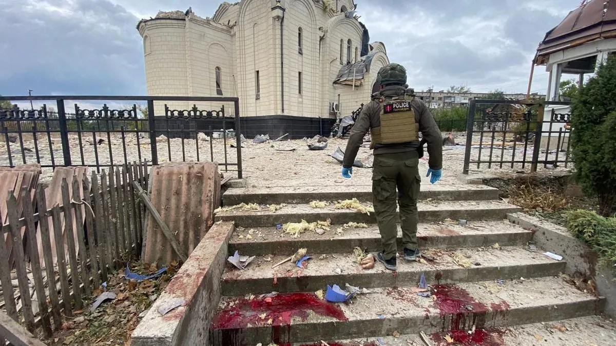Росіяни вдарили авіабомбами по церкві з цивільними в Костянтинівці: відома кількість загиблих та поранених