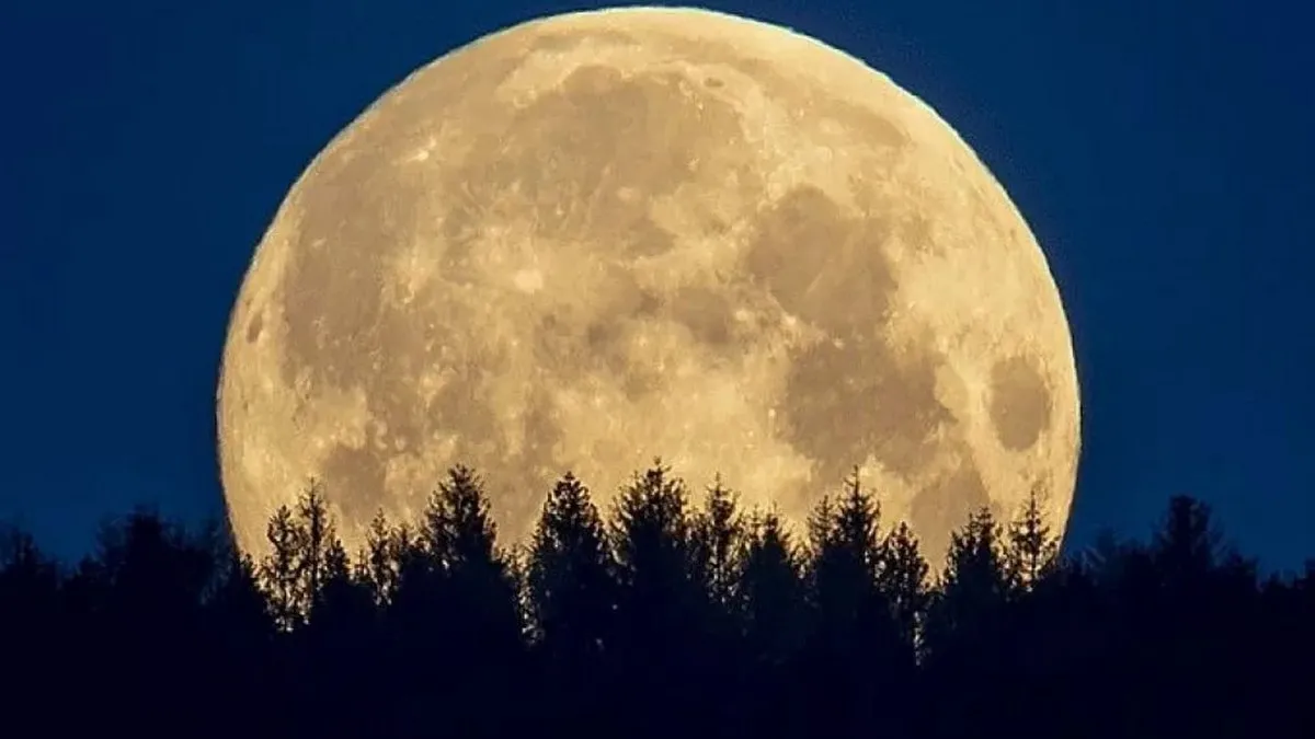 Над Україною зійде найбільший супермісяць з 2019-го року: коли можна побачити незвичне явище