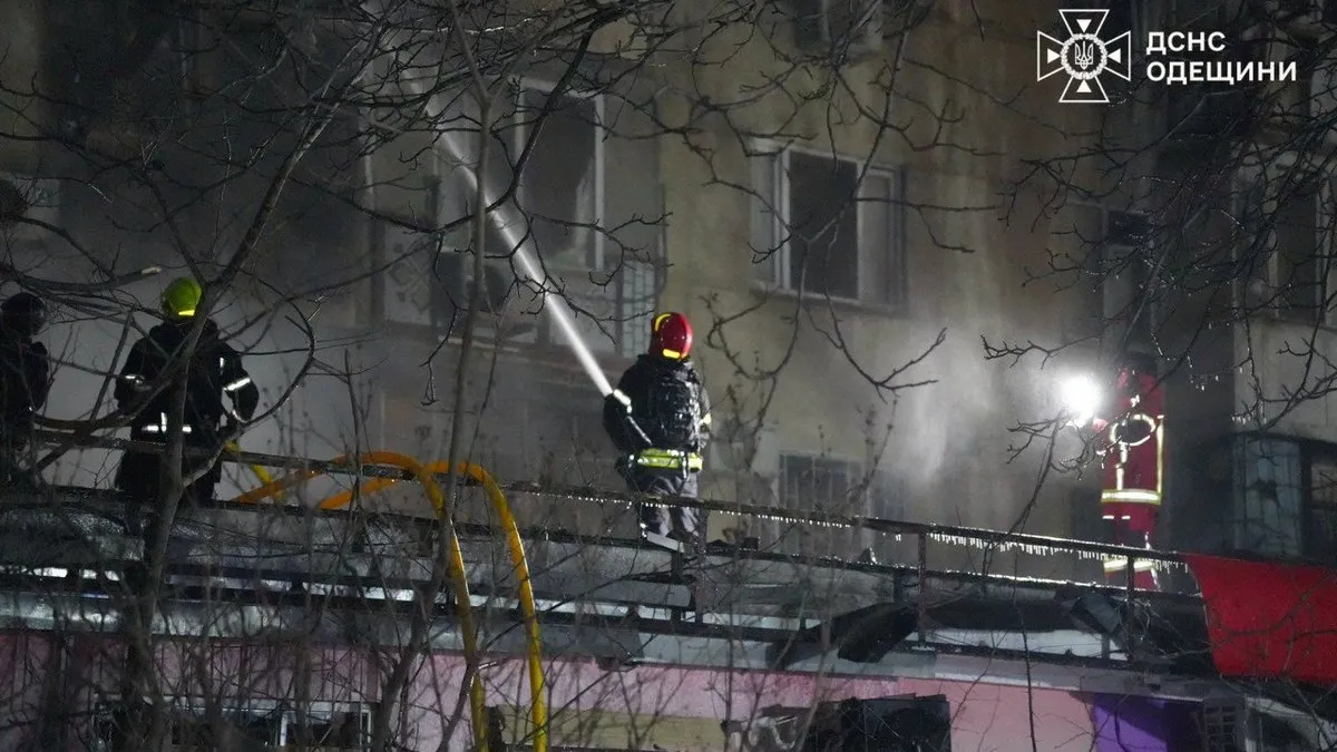 росія напередодні Нового року масовано атакувала Одещину: внаслідок обстрілу є поранені діти 