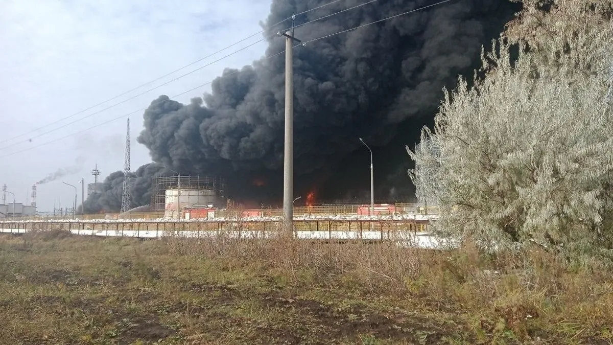 ЗСУ вразили чотири нафтопереробні об’єкти рф: Генштаб поділився подробицями ударів по російській території