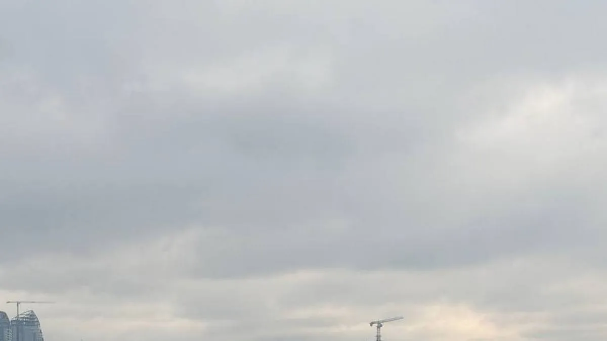 Понад три години вибухів у Вишневому після нічної атаки: що відбувається зараз і чому потрібно евакуюватися