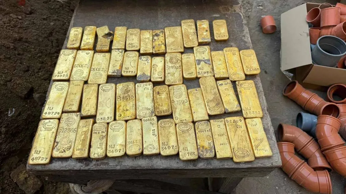 «Скелет у шафі» від шахраїв: під час зносу будівлі виявили заховані 9 мільйонів євро в золоті