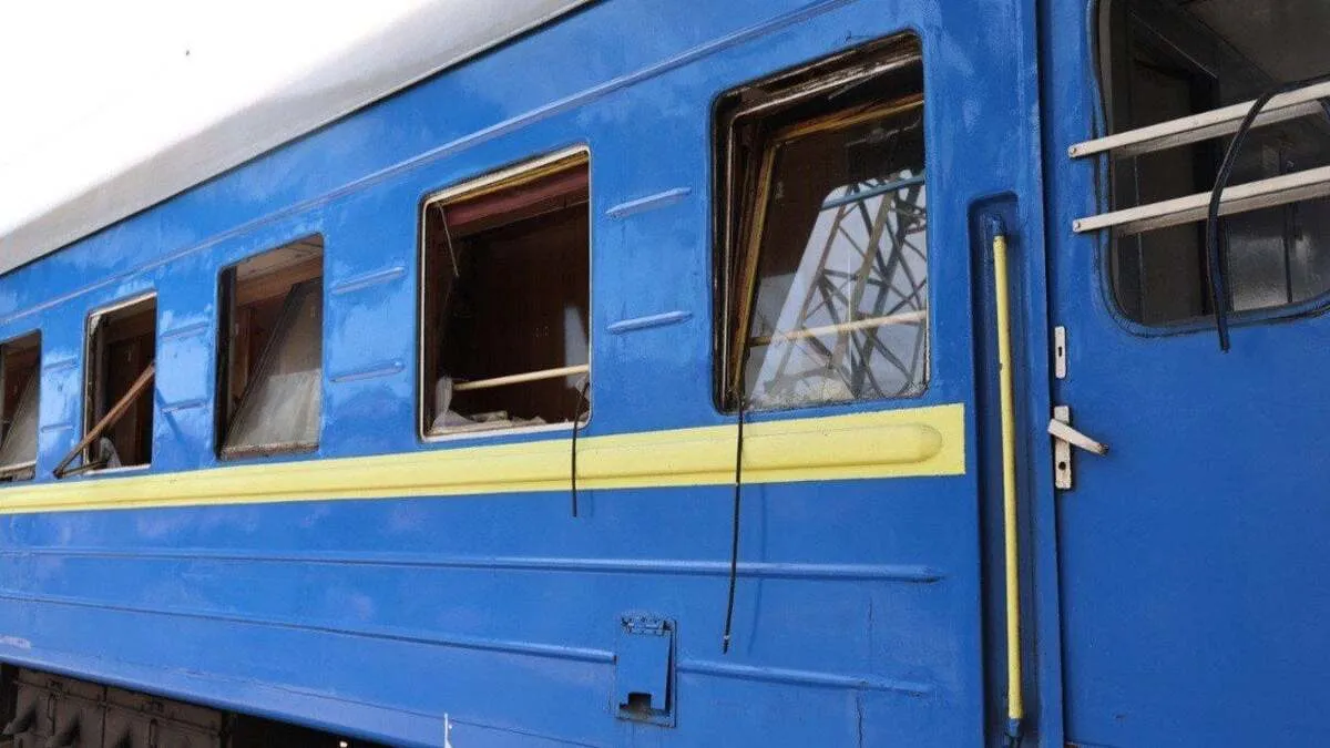 Кривавий удар по вокзалу в Дніпрі: війська РФ атакували дроном пасажирський потяг та вбили 13 цивільних