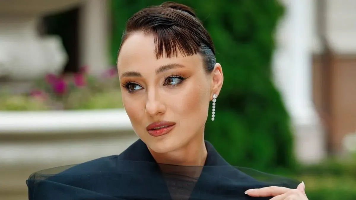 Це треба бачити: Анастасія Половинкіна здивувала мережу образом до 14 лютого