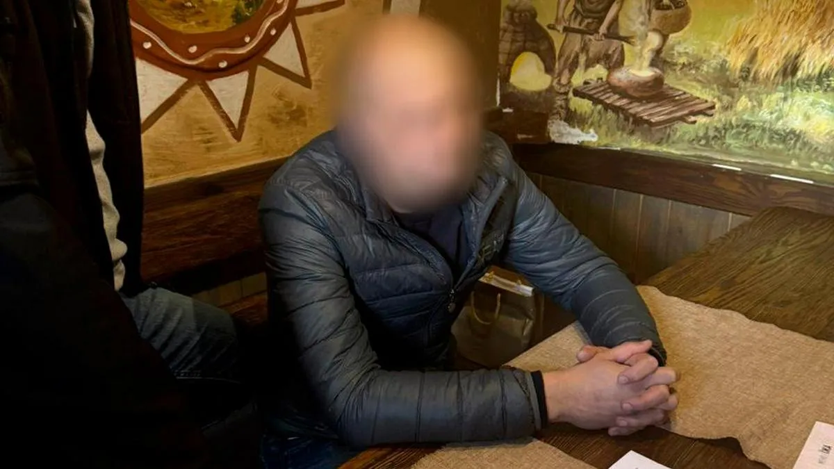 Корупція в «Укрзалізниці»: посадовця впіймали «на гарячому» під час отримання 100 000 доларів