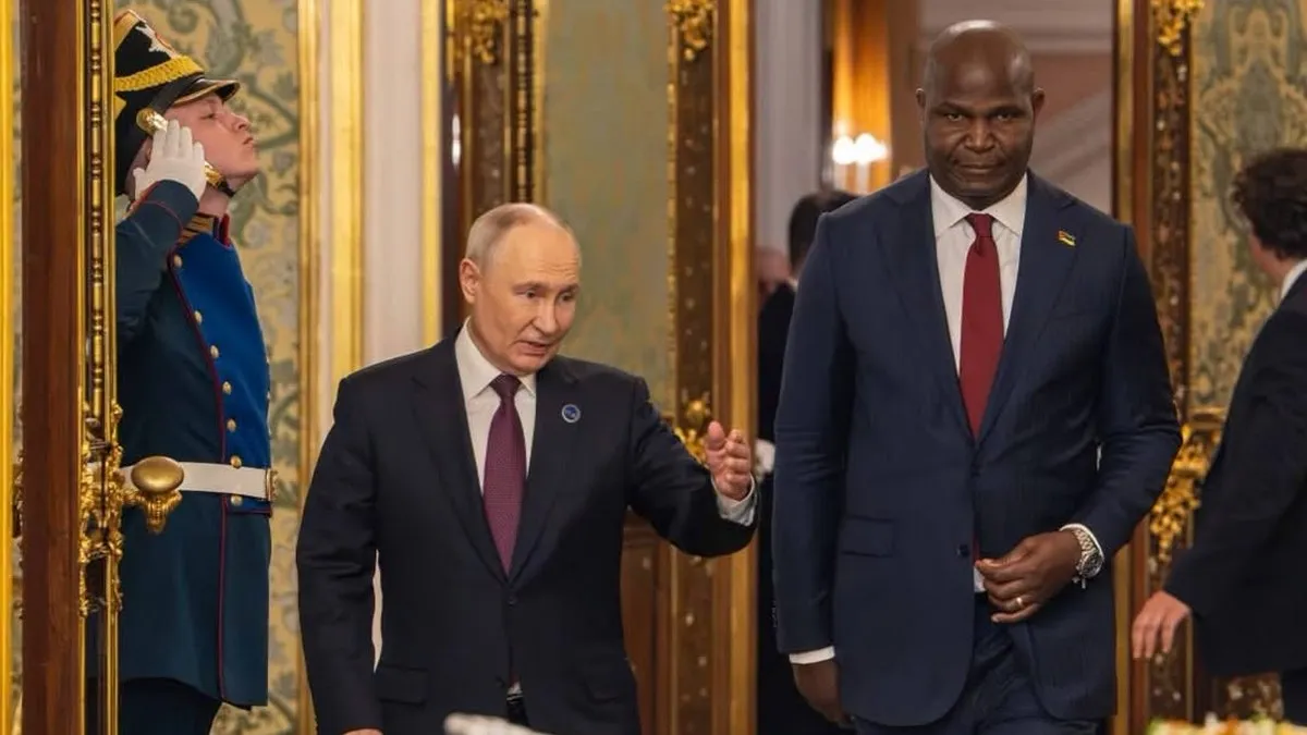 Вірусні фото з Москви: Путіна висміяли після зустрічі з надзвичайно високим президентом Мозамбіку