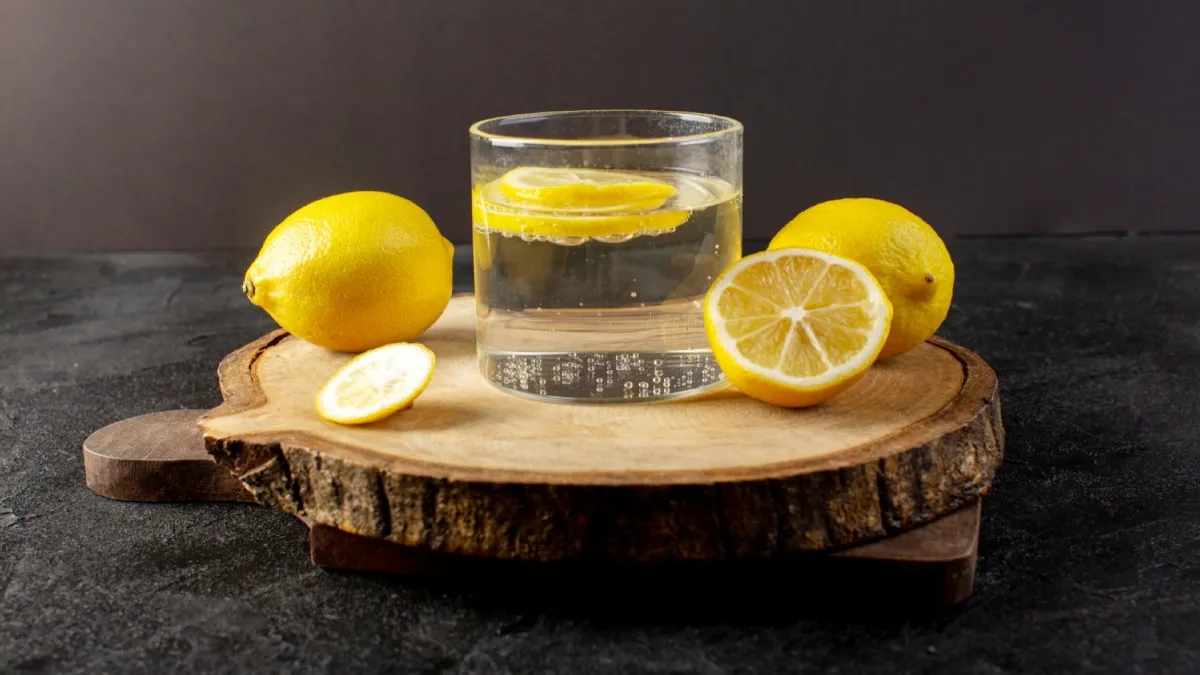 Забудьте про ранкову каву: цей цитрусовий напій рятує судини від інсульту