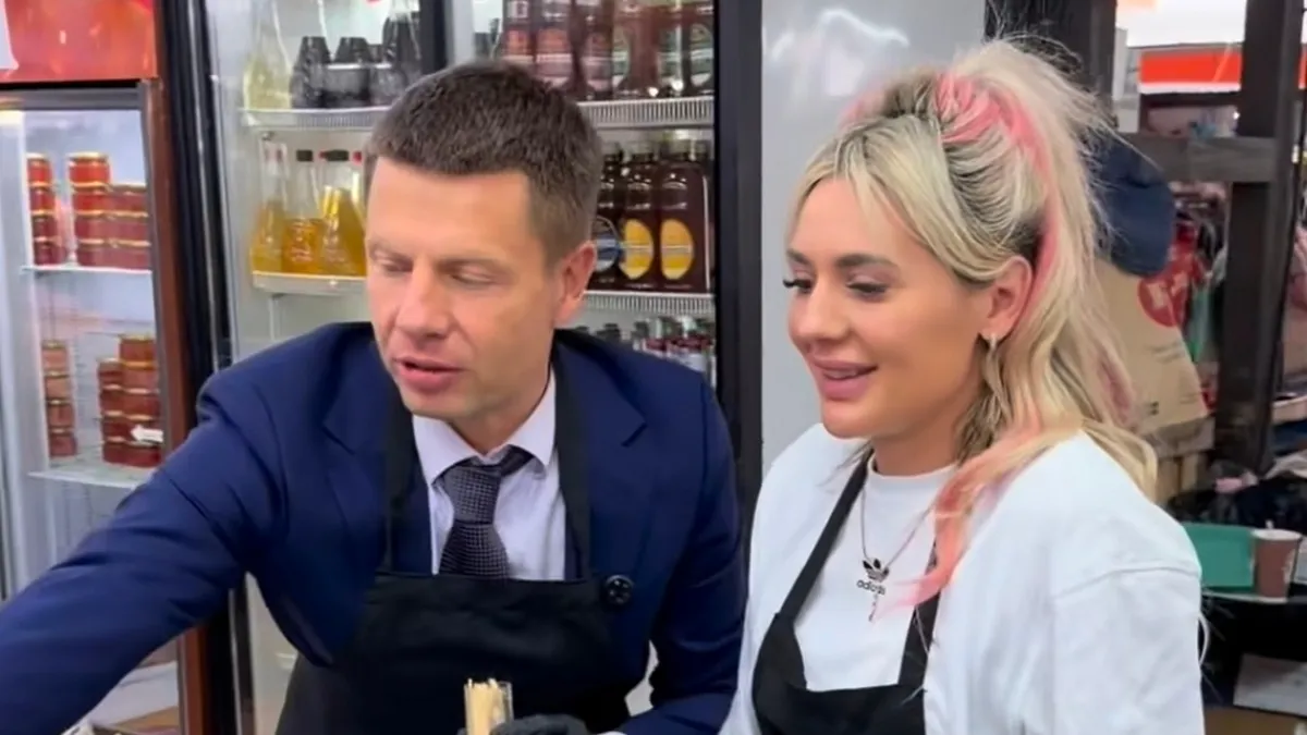 «Спробуйте креветку!»: нардеп Гончаренко «попрацював» продавцем на Одеському Привозі