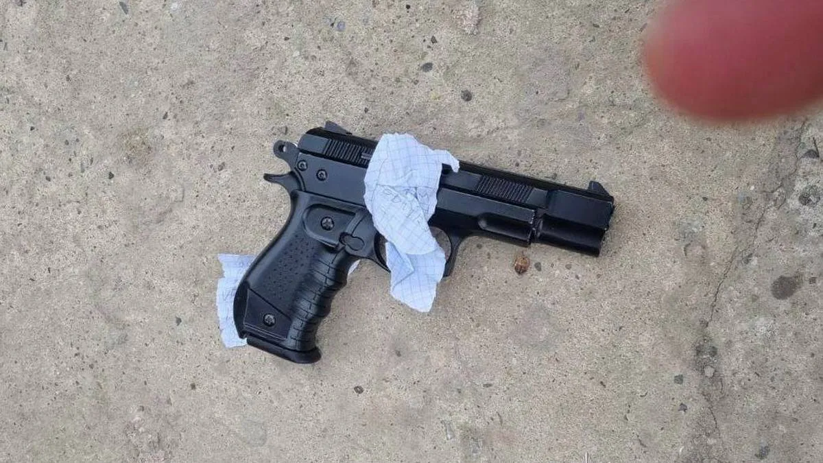 Стрілянина в школі на Закарпатті: учень вистрілив в однокласника прямо під час уроку