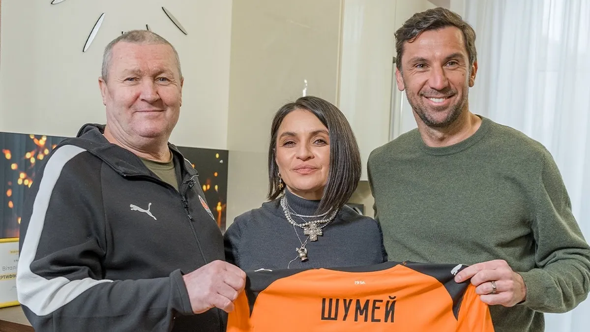 Ахметов подарував будинок пораненому військовому ЗСУ: ключі вручив особисто Даріо Срна