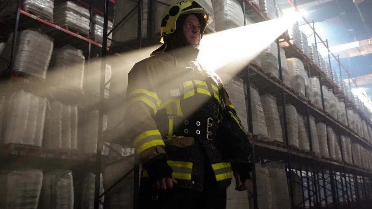 «Пожежу гасили понад 8 діб»: логістичний центр Roshen у Яготині згорів вщент – фото наслідків обстрілу