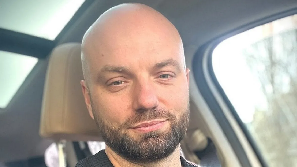 «Втікати не збираюся»: Слава Дьомін пояснив, як йому вдалося виїхати з України