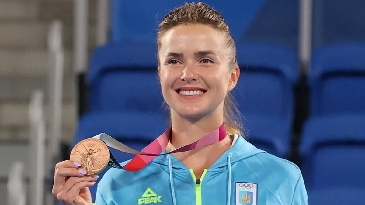 «Є ідеї, чому номер 3?»: Світоліна приміряла нову форму збірної України з футболу та звернулась до підписнків