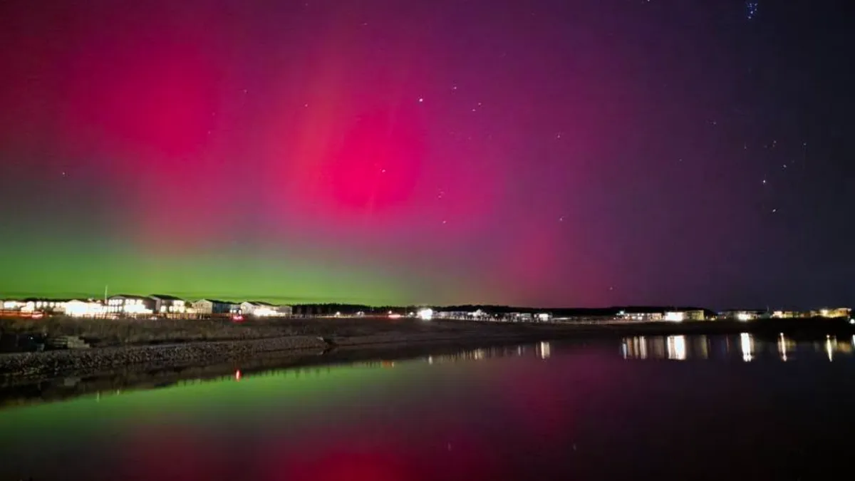 Магія у небі над Колорадо: американці стали свідками незвичного північного сяйва - фото моменту