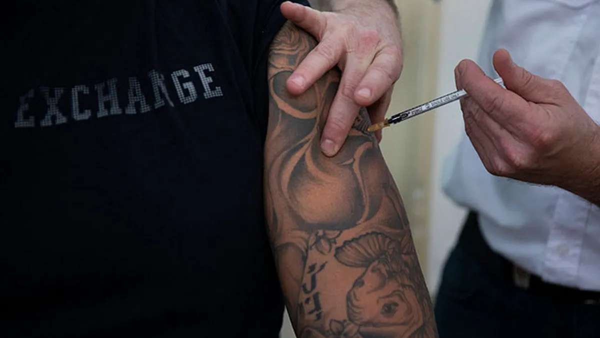 Манту під тату: чи можна робити прививки під шкіру з татуюванням