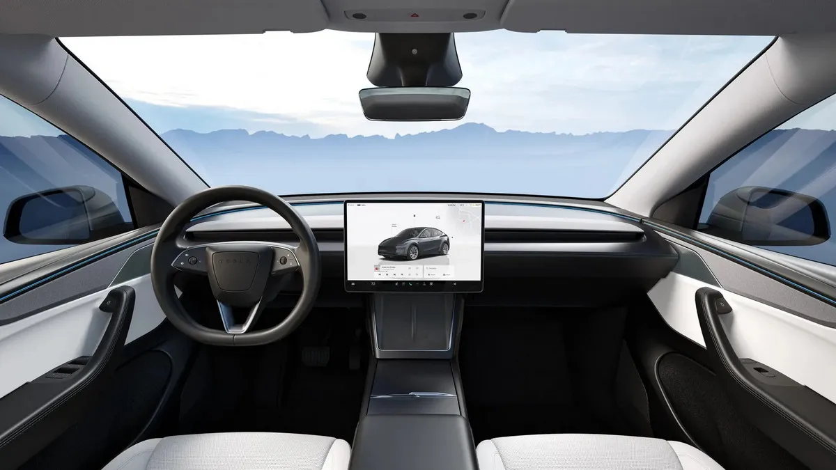 Tesla втратила лідерство на світовому ринку електромобілів: як китайський гигант BYD випередив конкурента