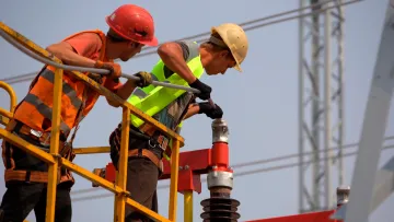 Кадровий обвал в енергетиці Донеччини: як росіяни скорочують тисячі фахівців окупованого регіону