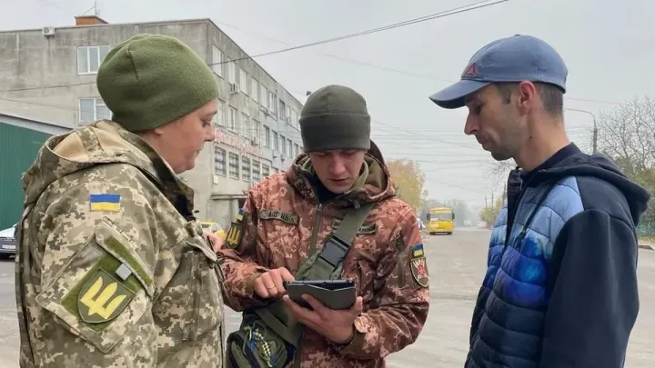 Мобілізація в Україні: нові правила, заяви політиків про скасування броні та автоматичне подовження відстрочки