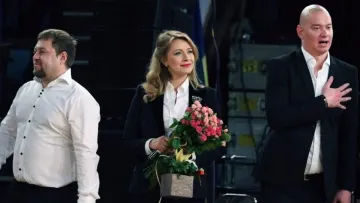 Олена Кравець вперше зізналася, чи підтримує зв’язок з колегами з «Кварталу 95»: лаконічна відповідь