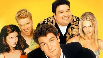 Возз’єднання секс-символів 2000-х: як зараз виглядають Джеймі Пресслі та Шеннон Елізабет