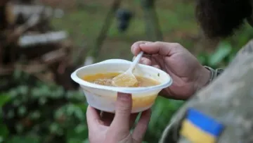 Дружина воїна ЗСУ розповіла про катастрофічну ситуацію на передовій: по 17 днів без їжі