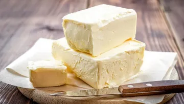 Україна залишиться без вершкового масла? Виробники молочки б'ють на сполох – що сталося