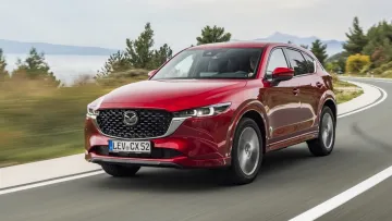 Перша модернізація з 2017 року: Mazda презентувала флагманський кросовер CX-5 із просторішим салоном
