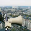 «Жовтий» та «червоний» рівні: У Києві можуть запровадити різні режими роботи закладів під час повітряних тривог