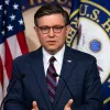 Спікер Палати представників США попередив про найтриваліший шатдаун в історії: як це відобразиться на Україні