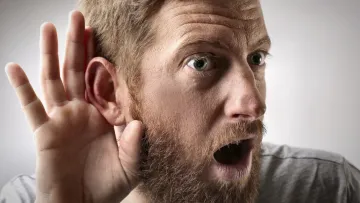 Проблеми зі слухом: 8 дієвих способів зберегти та покращити його природним шляхом