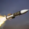 Час підльоту ракет критично скоротився: чому в Києві тривога знов пролунала після вибухів