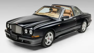 Їздила лише на виставках: на аукціоні RM Sotheby’s продають 27-річний Bentley Continental SC – вартість шокує