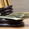 Блокування рахунків за неоновлення військово-облікових даних: юристи пояснили, чи можливо це