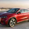 Еволюційний дизайн з сучасною начинкою: оновлений Mercedes-Benz GLA представлять в різних модифікаціях